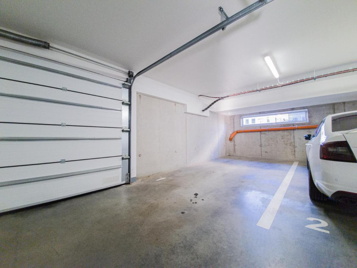 Hradec KrálovéModern Flat With Large Terraceアパートメント エクステリア 写真